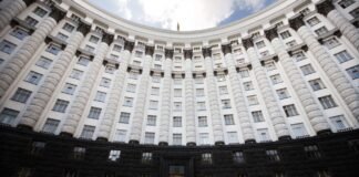 Бензин и алкоголь в Украине подорожают: Кабмин предложил повысить акцизы
