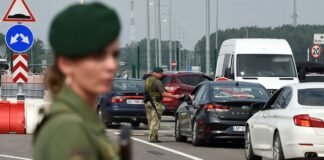 Словакия перестала принимать грузовики на одном из пунктов пропуска: в чем причина