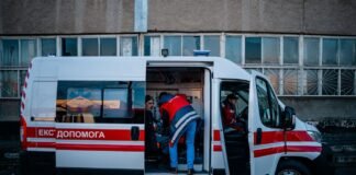 Россияне ударили по Харькову: атаковали жилую застройку, есть раненые