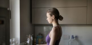 Праздник 21 июля: почему сегодня обязательно надо помыть посуду, запреты и приметы дня