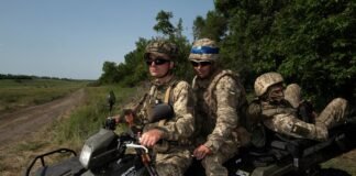 Боевые батальоны получат по 7 млн гривен на оружие: деньги уже перераспределили