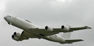 “Самолет судного дня” США заметили возле Гренландии: что известно о E-6B