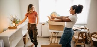 ΠΠ΄Π΅ ΡΡΡΠ΄Π΅Π½ΡΠ°ΠΌ ΠΆΠΈΡΡ Π΄Π΅ΡΠ΅Π²Π»Π΅: ΡΠΊΠΎΠ»ΡΠΊΠΎ ΡΡΠΎΠΈΡ Π°ΡΠ΅Π½Π΄Π° ΠΊΠ²Π°ΡΡΠΈΡ Π² Π£ΠΊΡΠ°ΠΈΠ½Π΅ Π² 2025 Π³ΠΎΠ΄Ρ