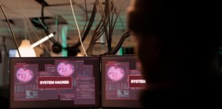 Опасный взлом Google: хакеры похитили данные и атакуют пользователей Gmail