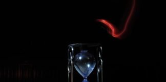 Apple: DMA delays iPhone mirroring and AirPods live translation in EU