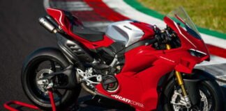 2026 Ducati Panigale V4R – 218 hp, full MotoGP aero