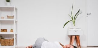 Самая простая поза, которая поможет избавиться от боли в спине