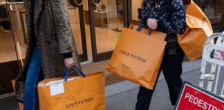 3 reasons the US can’t count on wealthy Americans to keep the economy going strong