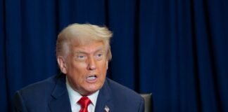 Российская экономика в ужасном состоянии, она разрушается, – Трамп