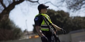 В США мужчина расстрелял копов во время ареста: есть жертвы и раненые