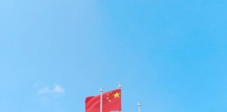 What did TechInsights find in Huawei’s chips to get banned by China?