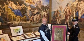 Italian police seized 21 works from a Dali exhibition on suspicion of forgery