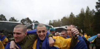 SBU showed exclusive video of prisoner exchange: 205 Ukrainians returned home