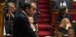 French Cabinet Head Lecornu Proposed Suspending Macron's Flagship Pension Reform