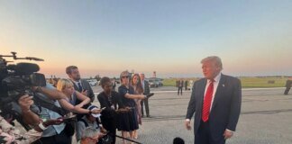 Trump called on Zelenskyy and Putin to stop the war on the current front line