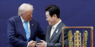 South Korea awarded Donald Trump a golden crown after a breakthrough in $355 billion trade talks