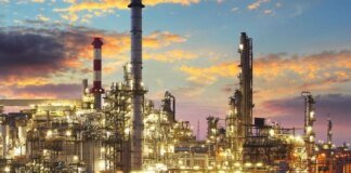 Explosions rocked Yaroslavl: the largest oil refinery in northern Russia was hit