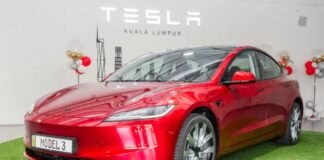 2026 Tesla Model 3 Long Range RWD in Malaysia – 750 km WLTP, indicator stalk, black badges, RM185k