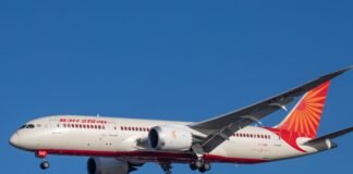 An Air India Boeing 787 diverted to Dubai after its autopilot malfunctioned