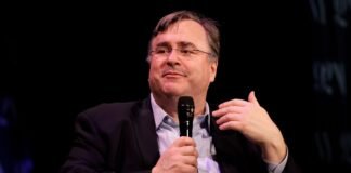 Reid Hoffman asks founders to seek out his negative references before letting him invest