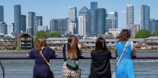 ‘Think big’: A 35-year finance veteran urges Gen Z to start their own businesses as entry-level jobs dry up