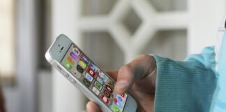 From Desktops to Devices: Why Mobile Enterprise Applications Are the Backbone of Modern Business