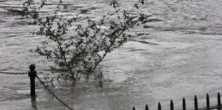 Storm "Claudia" claimed three lives in Portugal and caused floods in Britain
