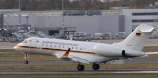 Bundeswehr plane broke down mid-flight: German minister forced to switch to commercial flight