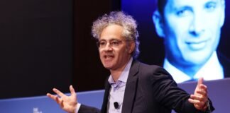 Palantir is proud of its ‘disciplined’ hiring practices