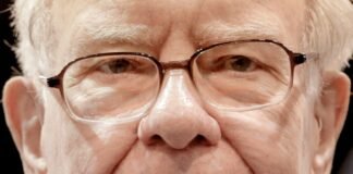 Warren Buffett says he’ll keep writing a yearly letter — and hold on to a big chunk of his Berkshire stock