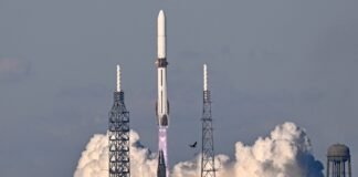 Watch Blue Origin’s New Glenn booster land back on Earth after matching SpaceX with latest launch