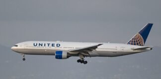 A United flight from San Francisco to Hong Kong had to turn back after a burning smell filled the cabin