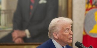 Trump plans to expand US travel ban to 30 countries after Washington shooting