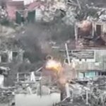 Ukrainian soldiers thwarted Russians' attempt to raise the "tricolor" over a building in Vovchansk