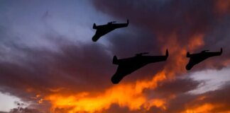 Missile threat across Ukraine: MiG-31K take-off recorded, explosions in several cities