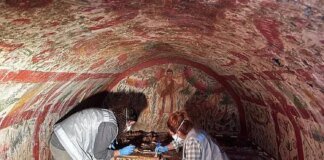 Archaeologists in Turkey discover a vibrant 3rd-century fresco depicting Jesus