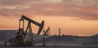 The world is awash in oil: the market is bracing for a price collapse due to a surplus of raw materials – Bloomberg