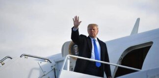 Strange movements and slow descent down the stairs: 79-year-old Trump again drew attention to his health