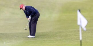 Trump went to play golf before meeting with Zelensky – media