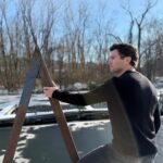 I’m a CEO who takes a 3-day silent retreat every year. I book an Airbnb, cover the clocks, and let my mind wander — it’s changed my life.