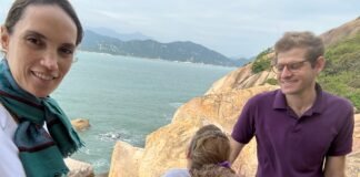 I founded a company while on maternity leave. In 2022, I hired my husband, and last year, we did more than $4.8 million in revenue.