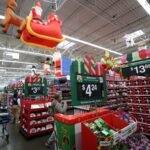 Walmart just extended its Christmas Eve delivery hours