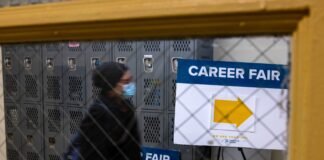 A ‘jobless boom’ is shaping up to be the story of the 2026 economy