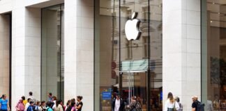 Apple’s App Course Runs $20,000 a Student. Is It Really Worth It?