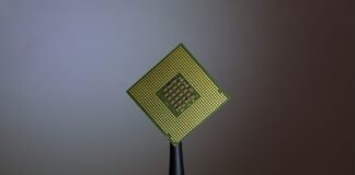 Global memory chip shortage to drive up tech prices in 2026