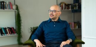 Google DeepMind CEO claims China trails Western AI by only months