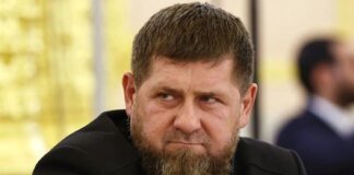 Kadyrov appeared in public with a cane after reports of his hospitalization
