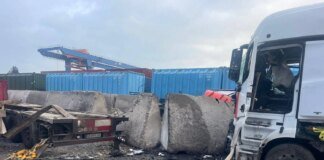 Russia again attacked two Odesa ports: one killed, five wounded