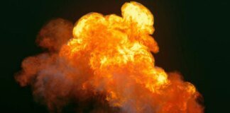 Night explosions in Kyiv: Russians attack the capital with ballistic missiles