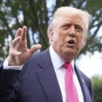 "Go f*** yourself, buddy": Trump swore and showed the middle finger to a Ford factory worker